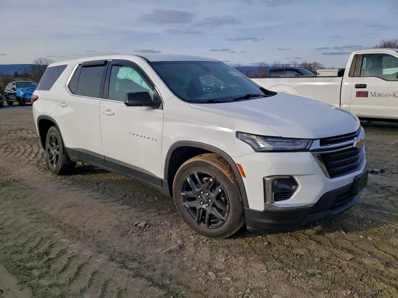 2022 CHEVROLET TRAVERSE LS  
