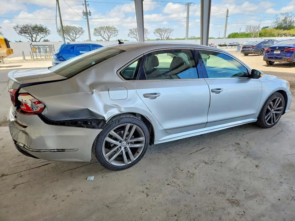 2016 VOLKSWAGEN PASSAT S  
