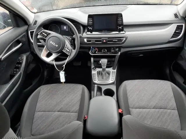 2022 KIA SELTOS LX