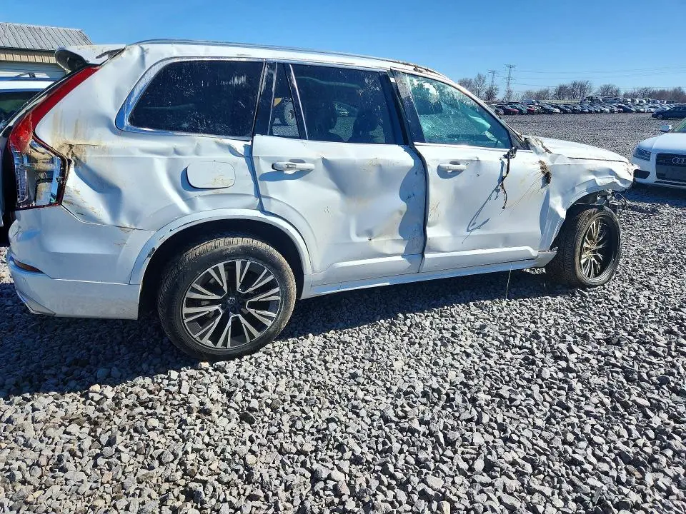 2021 VOLVO XC90   