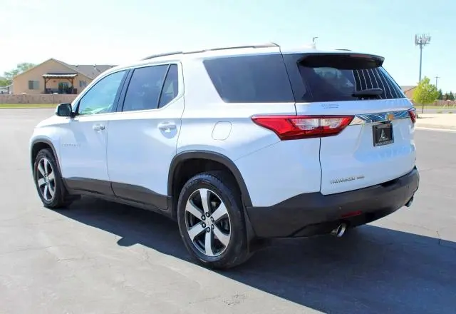 2019 CHEVROLET TRAVERSE LT  
