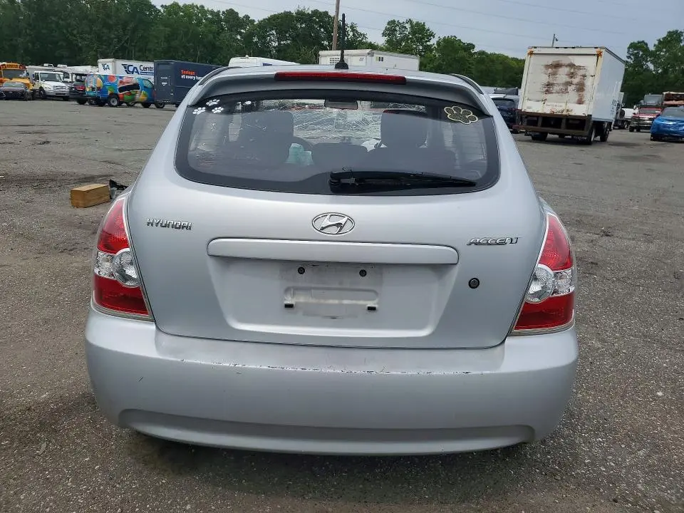 2011 HYUNDAI ACCENT GL  
