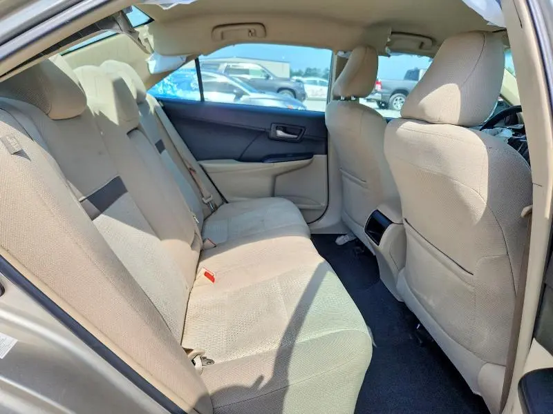 2014 TOYOTA CAMRY LE  