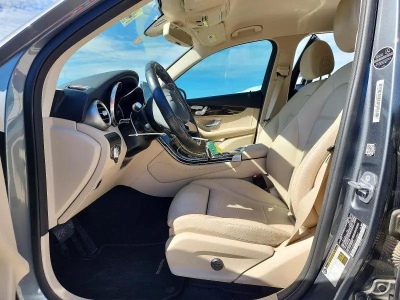 2019 MERCEDES-BENZ GLC 300  