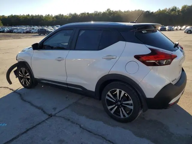 2019 NISSAN KICKS S  
