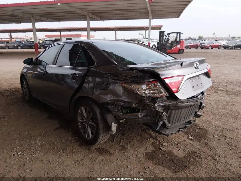 2017 TOYOTA CAMRY SE