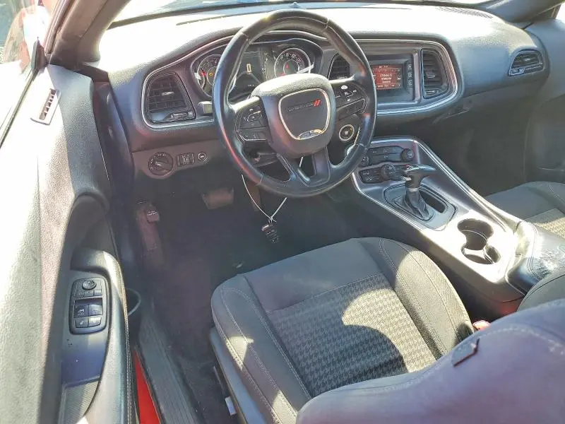 2016 DODGE CHALLENGER SXT  