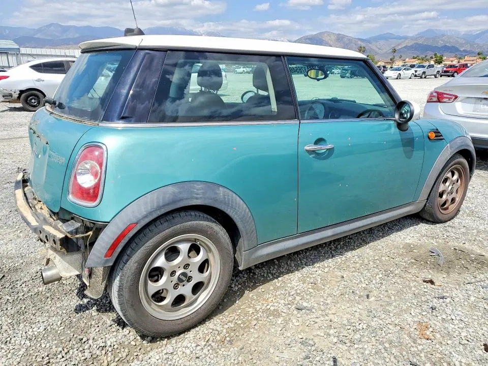 2012 MINI COOPER   