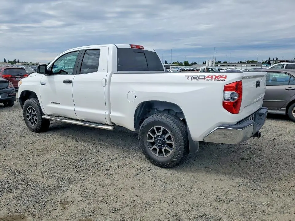 2015 TOYOTA TUNDRA SR5  