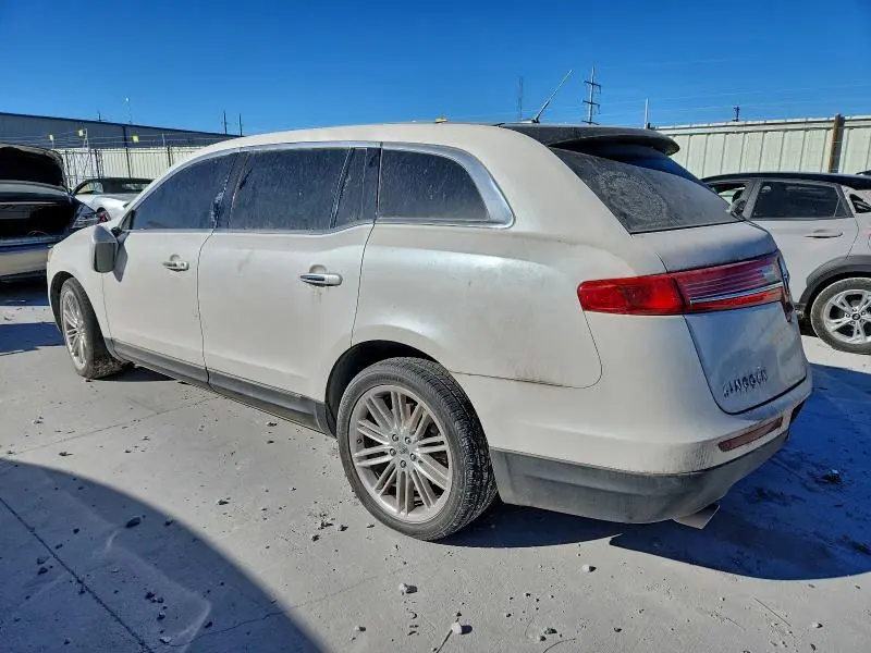 2013 LINCOLN MKT   