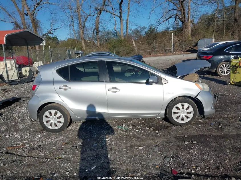 2013 TOYOTA PRIUS C TWO
