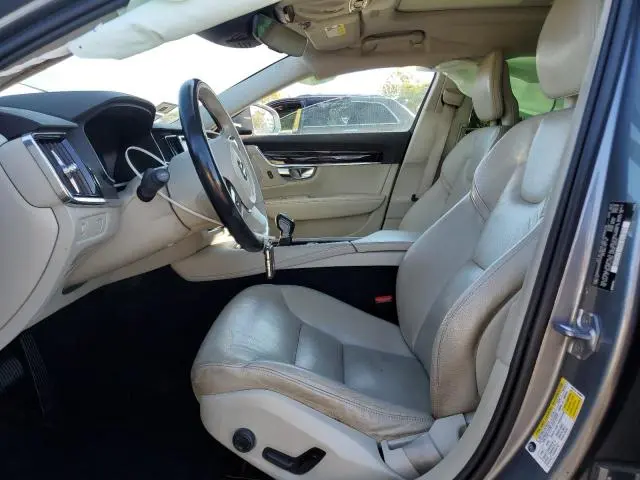 2018 VOLVO S90 T5 MOMENTUM  