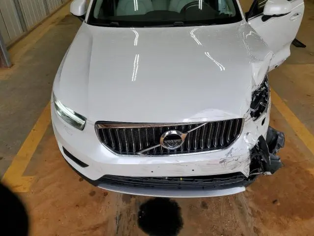 2021 VOLVO XC40 T5 INSCRIPTION  