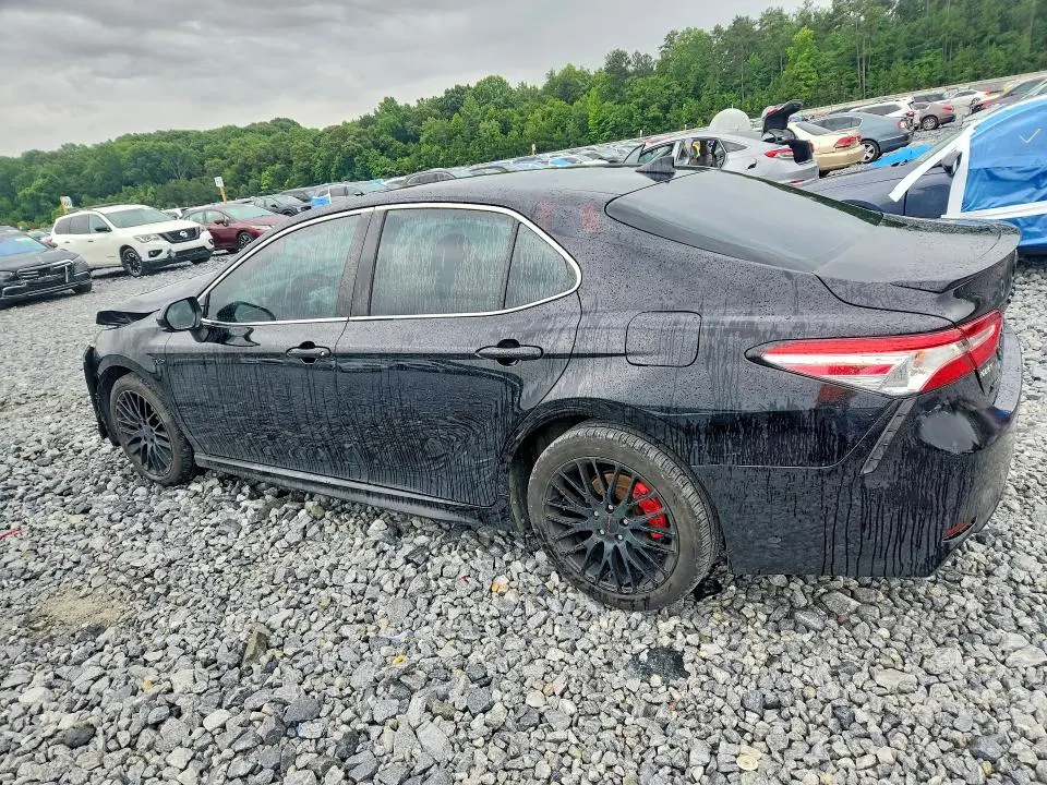 2020 TOYOTA CAMRY SE  