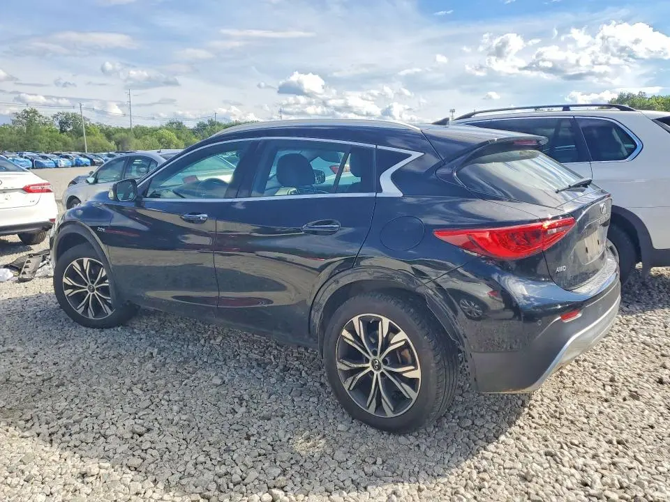 2017 INFINITI QX30 PREMIUM  