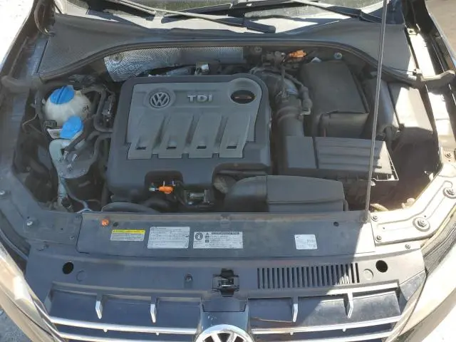 2013 VOLKSWAGEN PASSAT SEL  