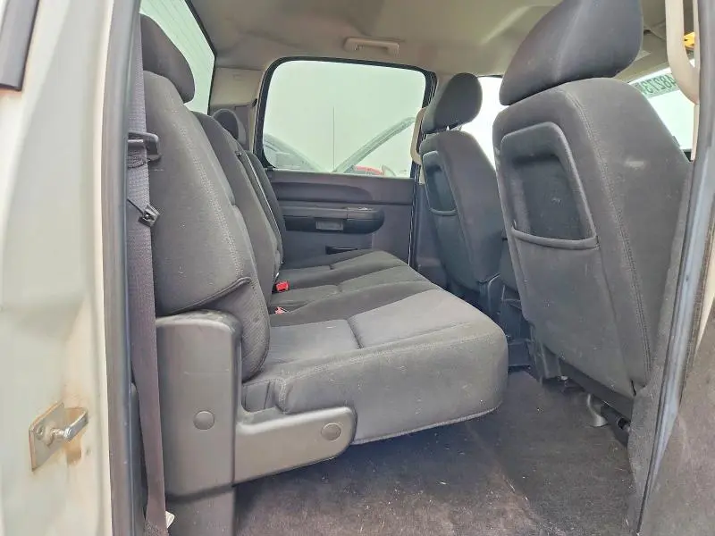 2011 CHEVROLET SILVERADO K1500 LT  