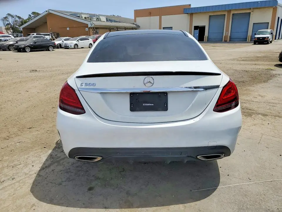 2020 MERCEDES-BENZ C 300  