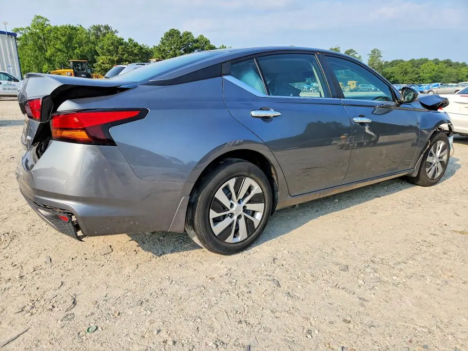 2019 NISSAN ALTIMA S  
