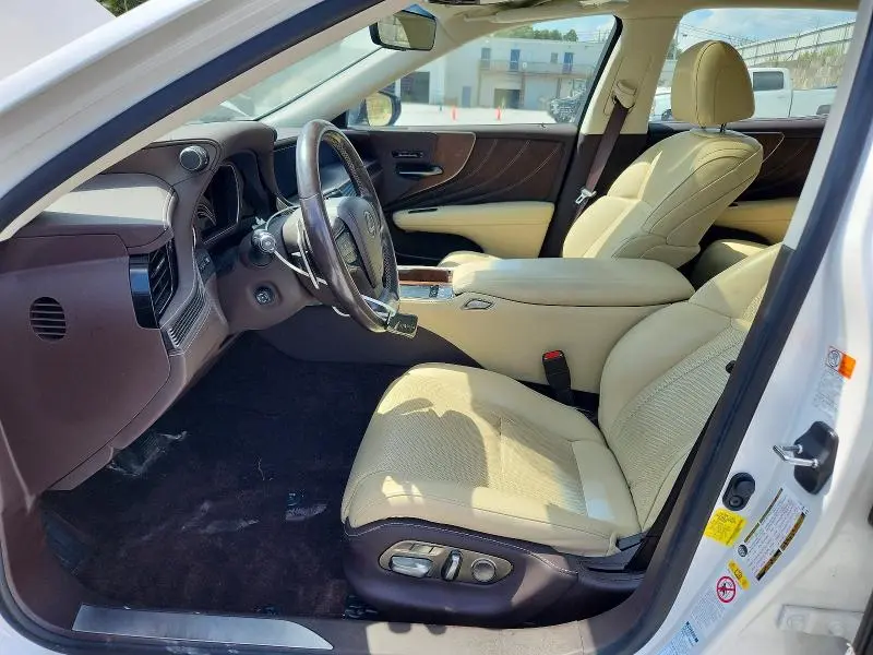 2019 LEXUS LS 500 BASE  