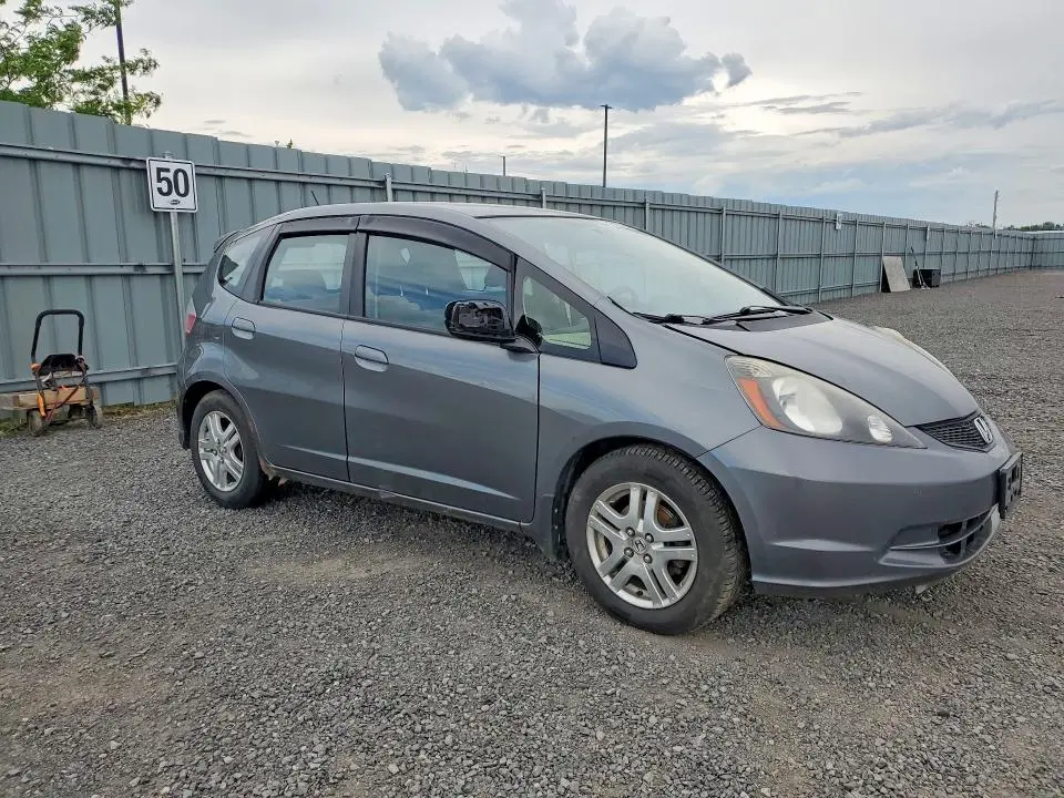 2013 HONDA FIT LX  