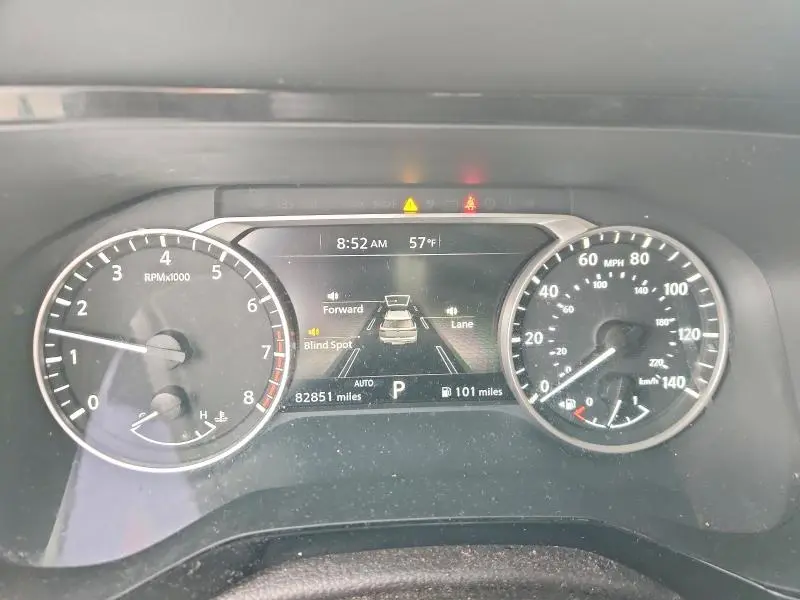 2023 NISSAN PATHFINDER SV  