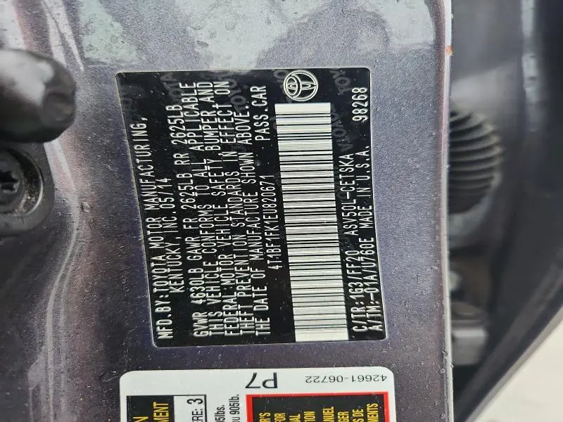 2014 TOYOTA CAMRY SE  