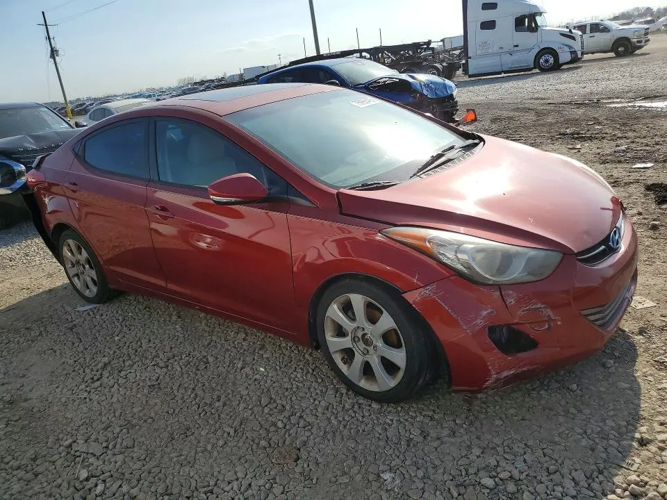 2011 HYUNDAI ELANTRA   