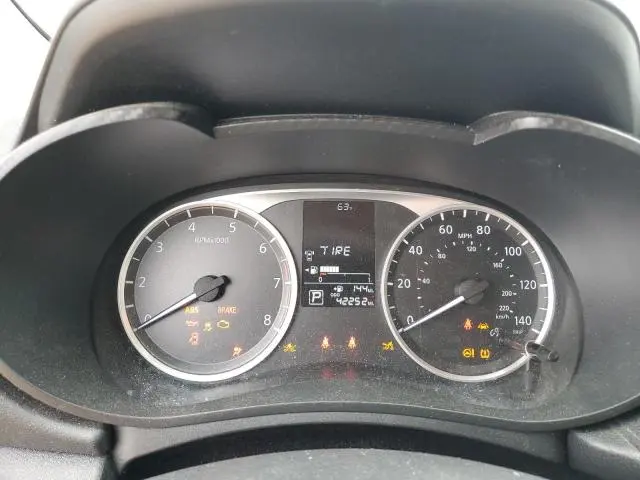 2022 NISSAN VERSA S  