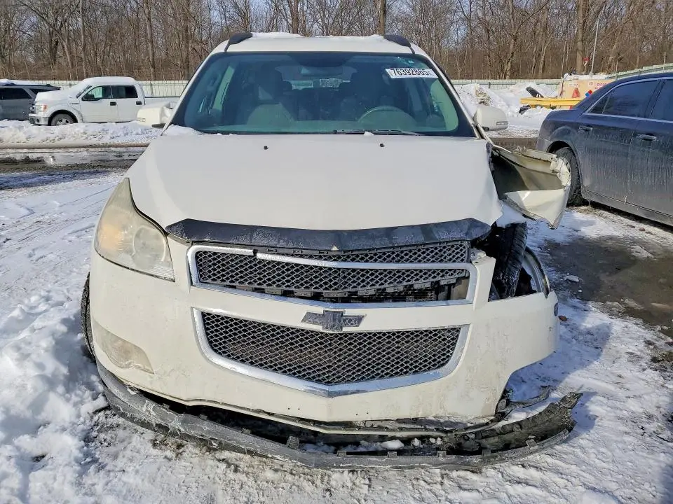 2011 CHEVROLET TRAVERSE LT  