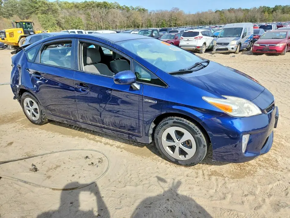 2015 TOYOTA PRIUS THREE  