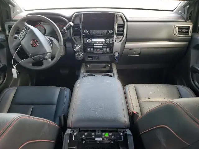 2024 NISSAN TITAN XD SV  
