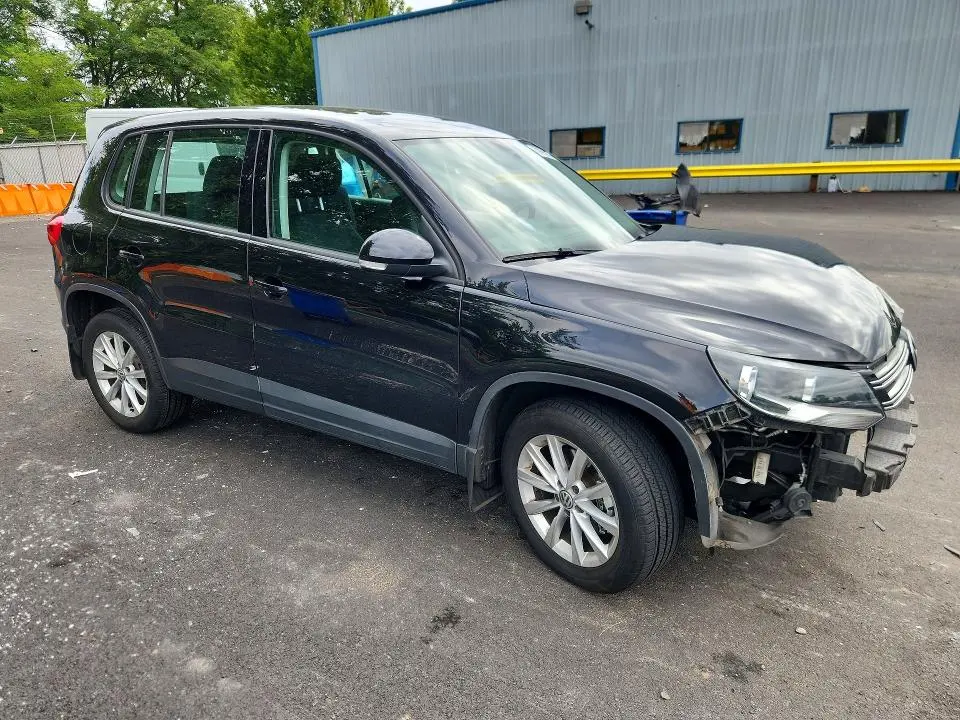 2017 VOLKSWAGEN TIGUAN S  