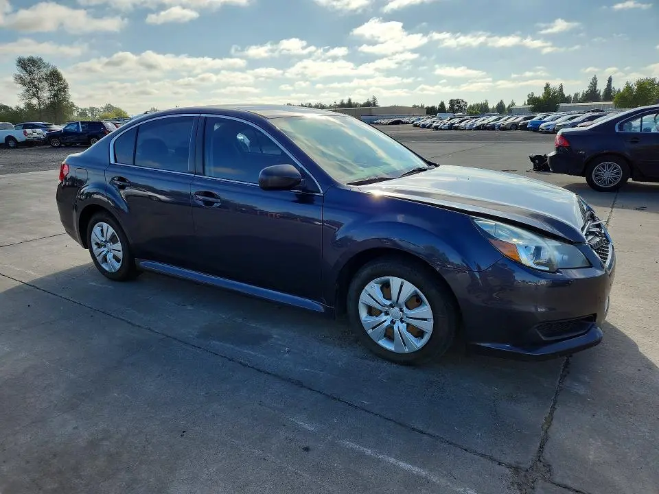 2013 SUBARU LEGACY 2.5I  