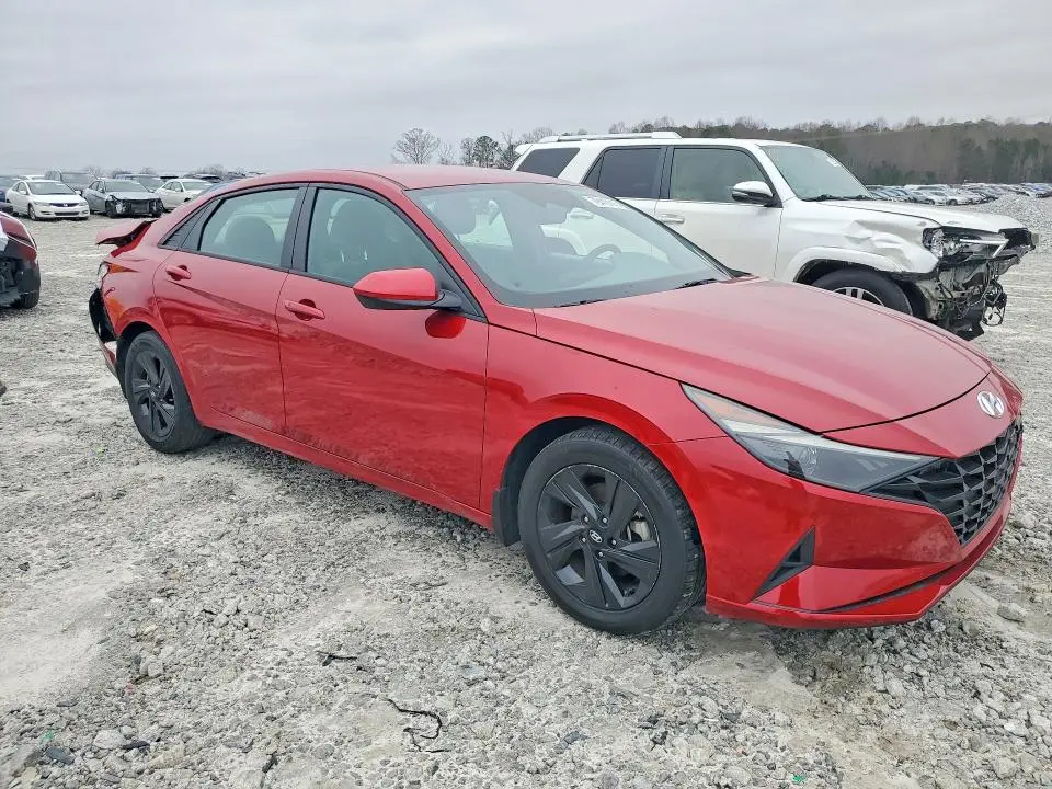 2022 HYUNDAI ELANTRA SEL  