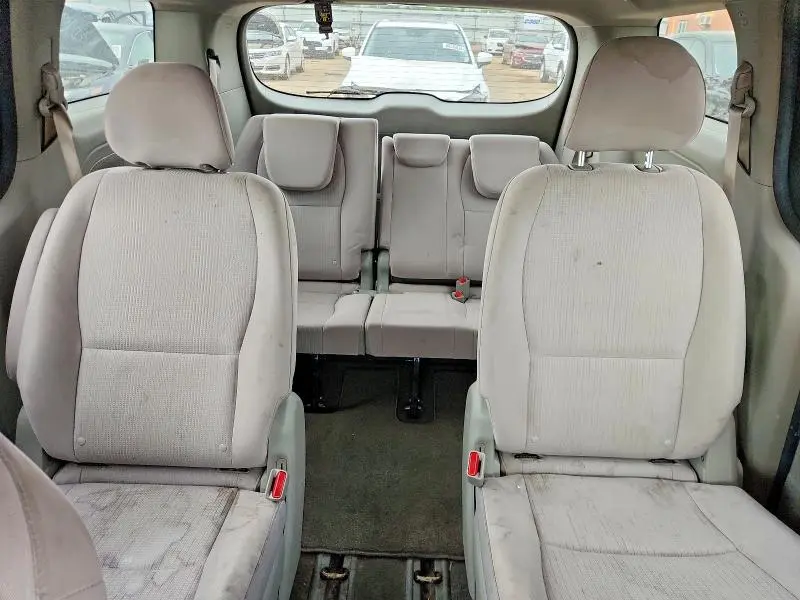 2019 KIA SEDONA LX  