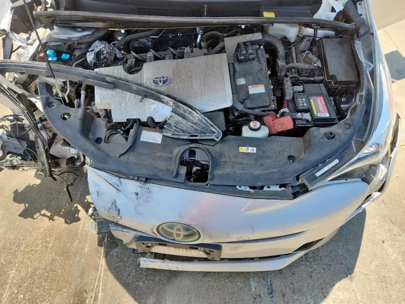 2017 TOYOTA PRIUS   