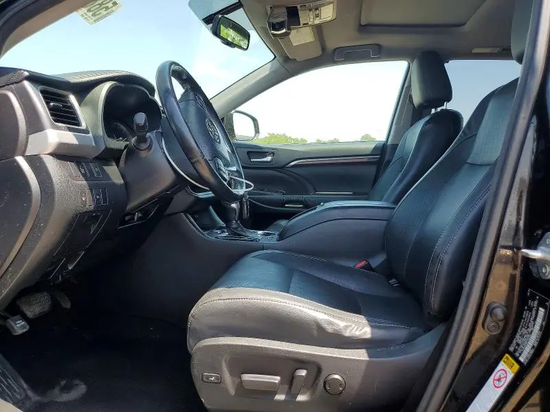 2015 TOYOTA HIGHLANDER LIMITED  