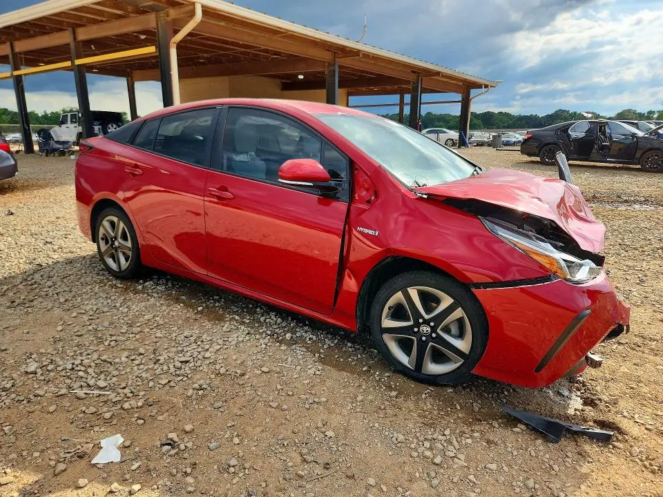 2019 TOYOTA PRIUS XLE  