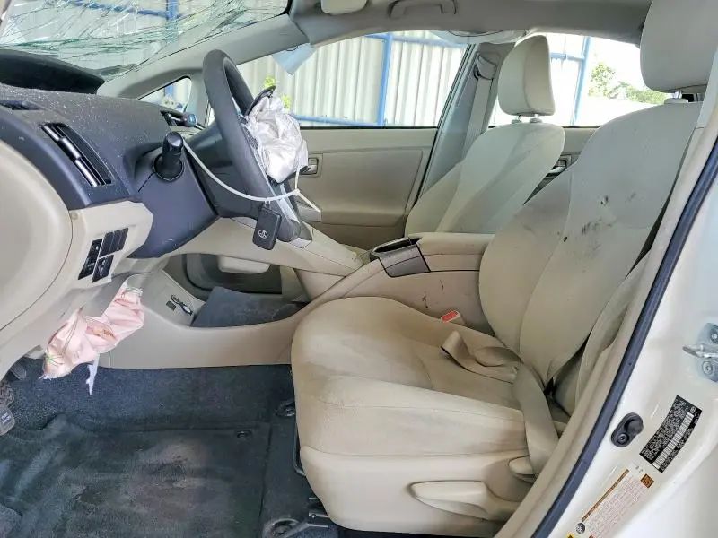 2015 TOYOTA PRIUS TWO  