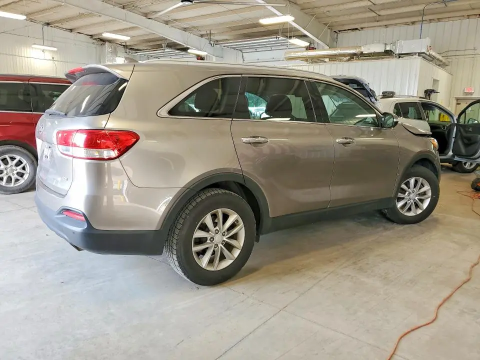 2016 KIA SORENTO LX  