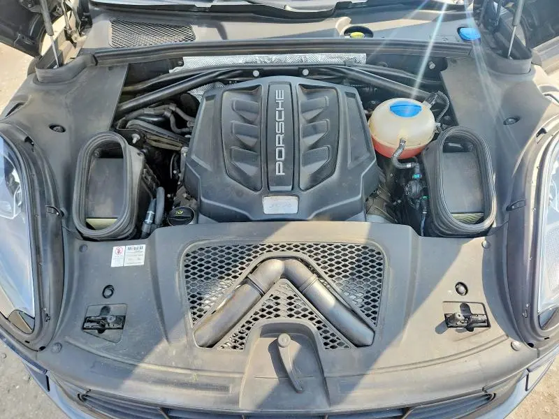 2017 PORSCHE MACAN GTS   
