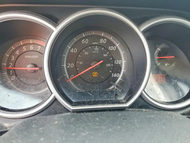 2011 NISSAN VERSA 1.8 S  