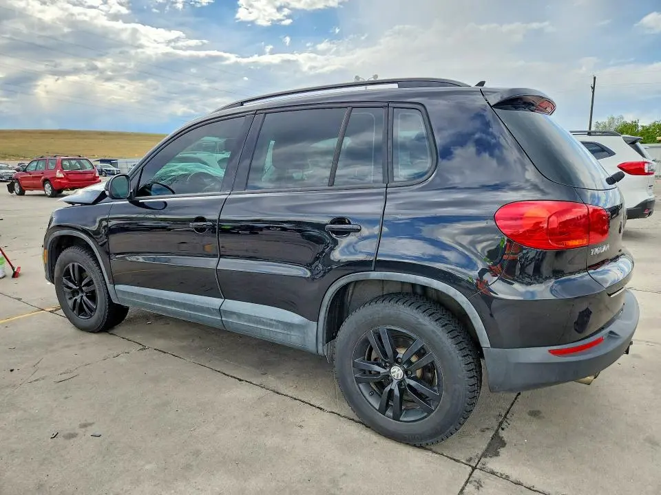 2017 VOLKSWAGEN TIGUAN S  