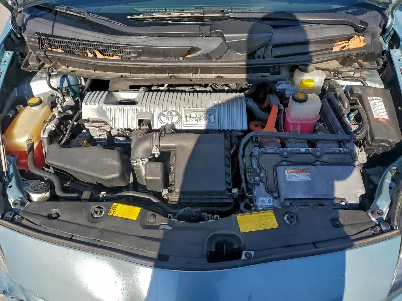 2012 TOYOTA PRIUS PLUG-IN   