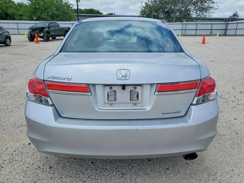 2012 HONDA ACCORD SE  