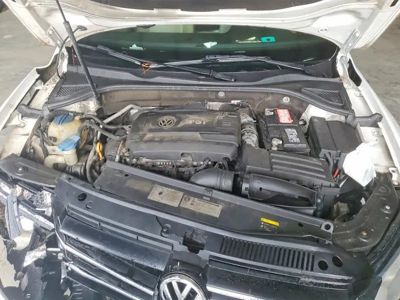 2015 VOLKSWAGEN PASSAT S  