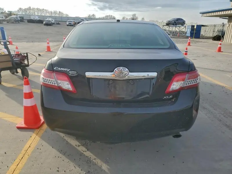 2010 TOYOTA CAMRY BASE  