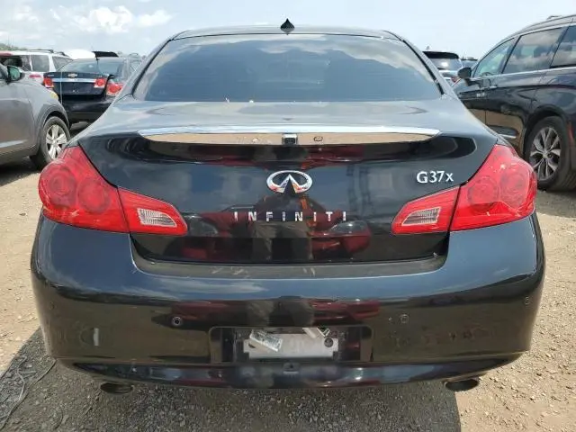 2013 INFINITI G37   