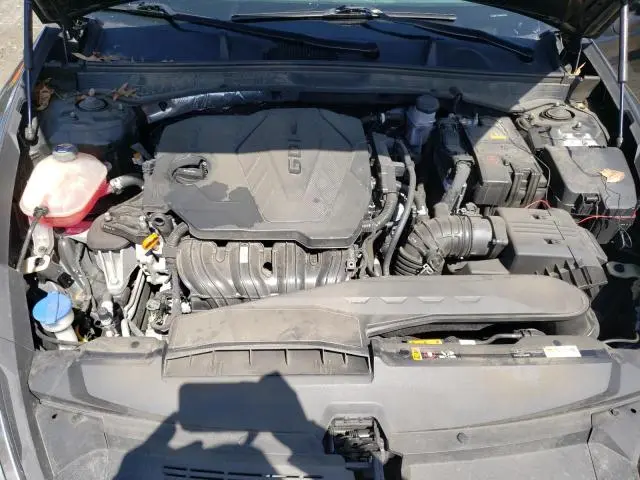 2022 HYUNDAI SONATA SE  